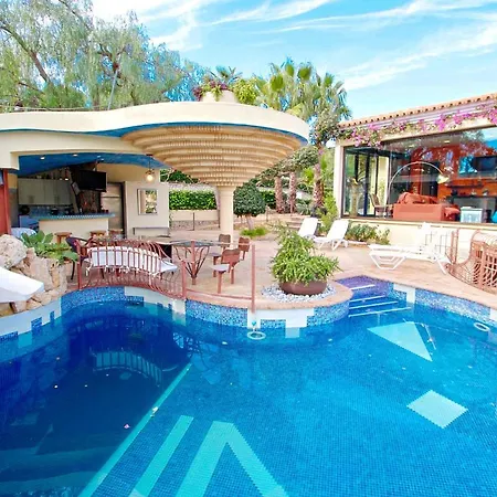 Orza - With Private Swimming Pool In ヴィラ